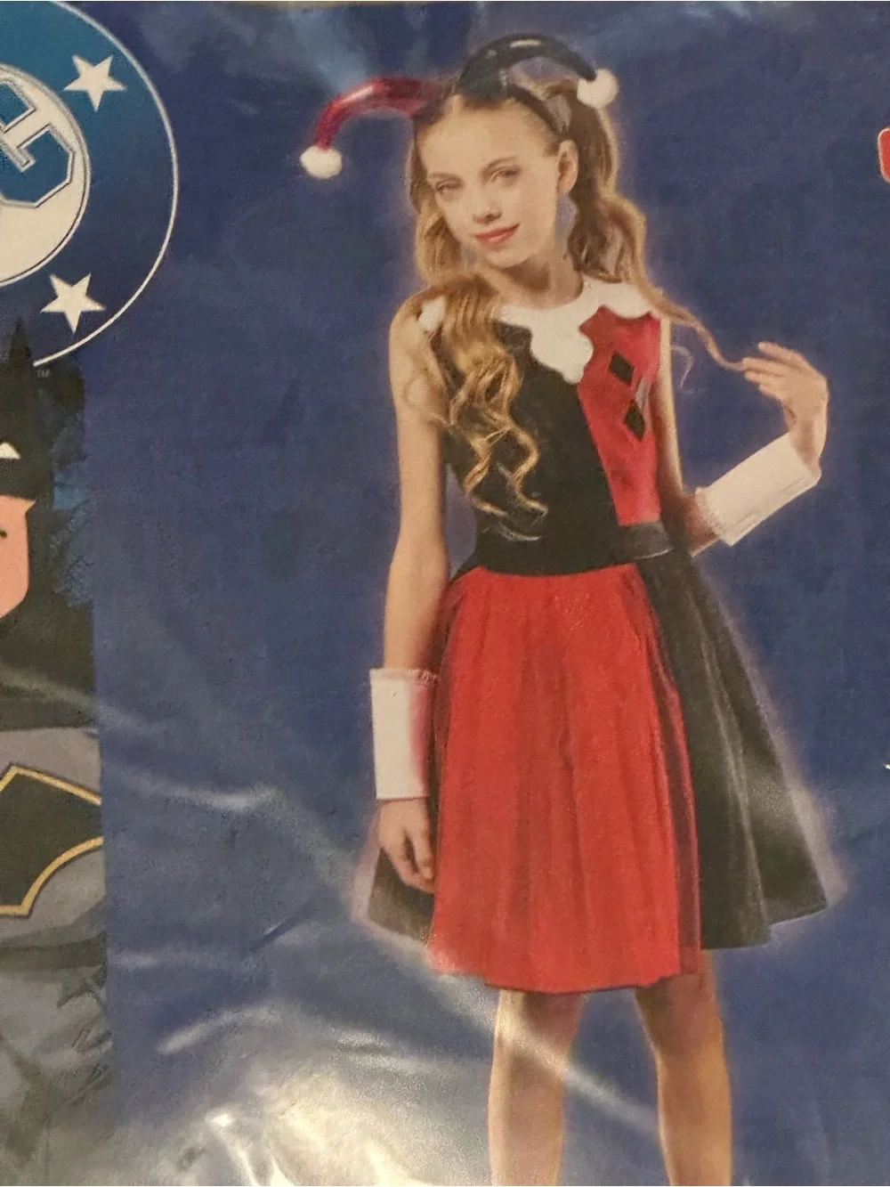 Robes DC Girls' Harley Quinn Red and Black Dress Costume